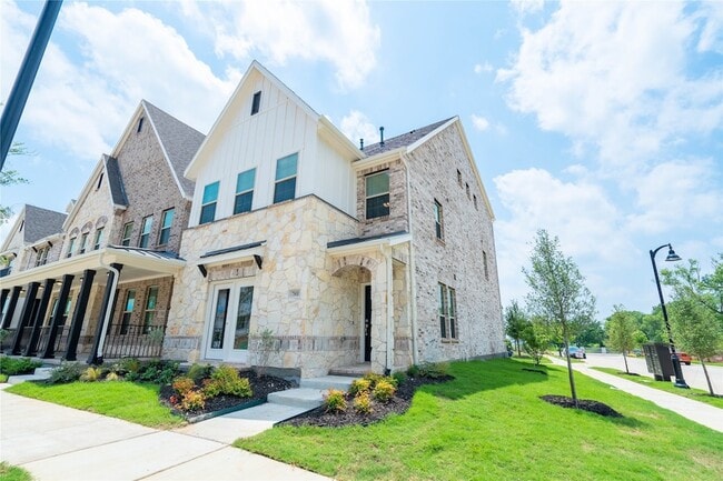 Photo - 7800 Manilla Dr Townhome