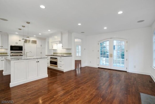 Building Photo - 6 bedroom in Summit NJ 07901