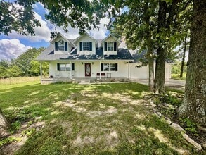 Building Photo - 2400 Hardwood Rd