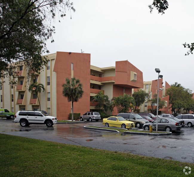 Building Photo - Paradise Isles Apartments