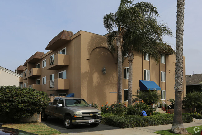 Foto del edificio - La Pacifica Apartments