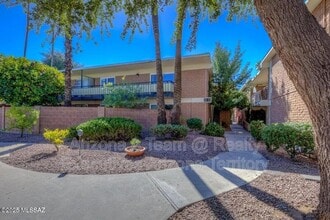 Building Photo - 3940 E Timrod St