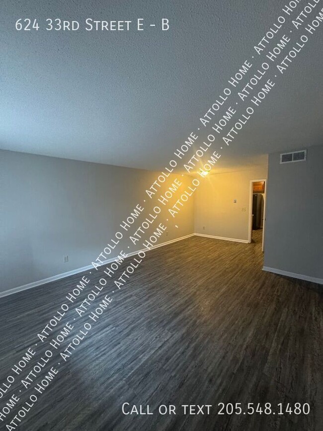 Building Photo - 2-Bedroom Apartment Convenient to McFarlan...