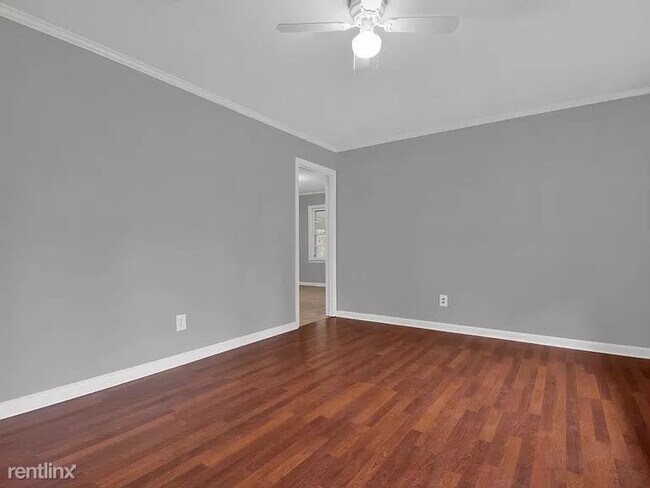 Building Photo - 3 br, 1.5 bath House - 1750 Wellons Dr