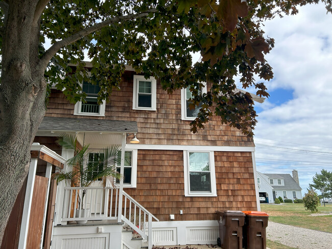 Building Photo - 32 Highland Terrace