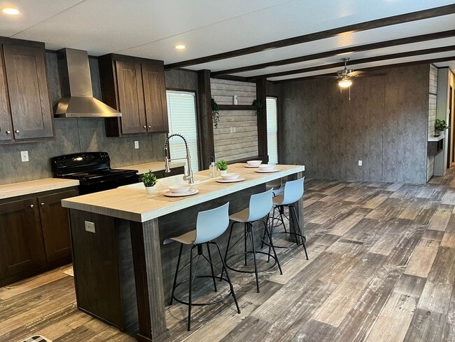 Building Photo - 111 Peggy St