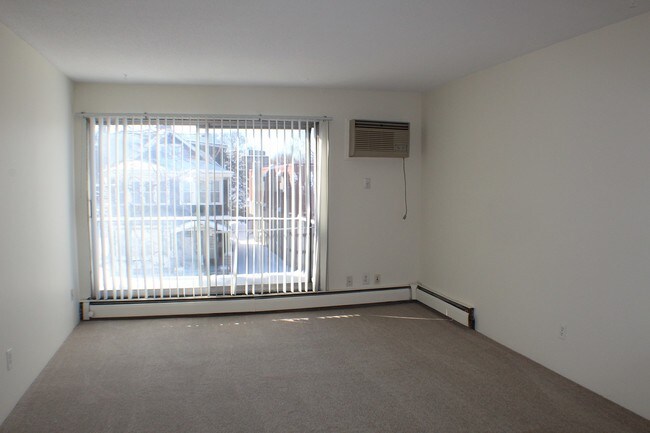 2655 Colfax Ave S Apartments Minneapolis Mn Apartments Com