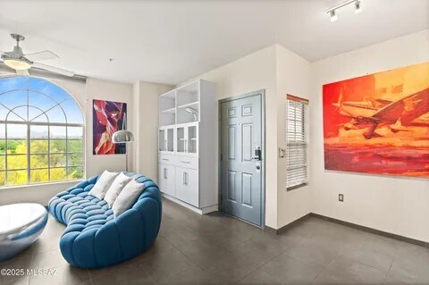 Foto del edificio - 1500 E Pusch Wilderness Dr