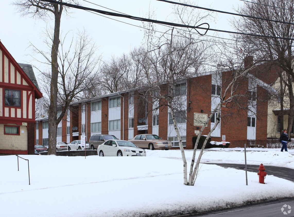 Primary Photo - Arnie Apartments