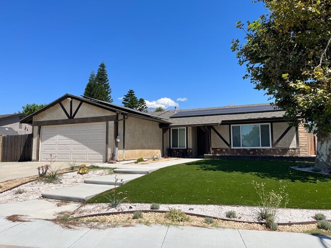 Building Photo - Beautiful Home in Rancho Cucamonga