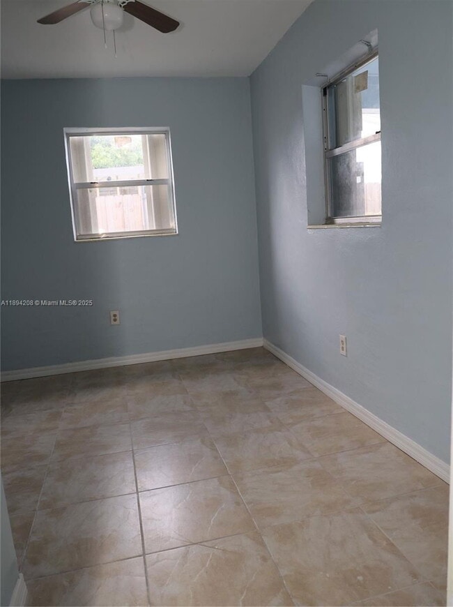 Foto del edificio - 15130 Jackson St