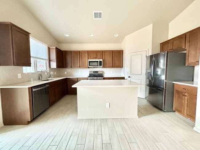 Foto del edificio - 3BR/2BA/2CG, 1570 sq.ft. rental built in 2022 in Sierra Vista, AZ