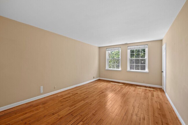 Building Photo - 3441 S Stafford St