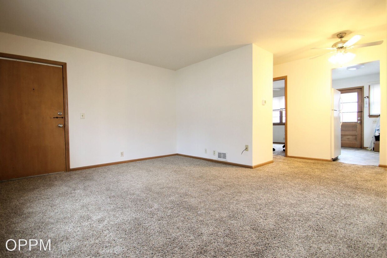 Primary Photo - 3526 S 82nd St