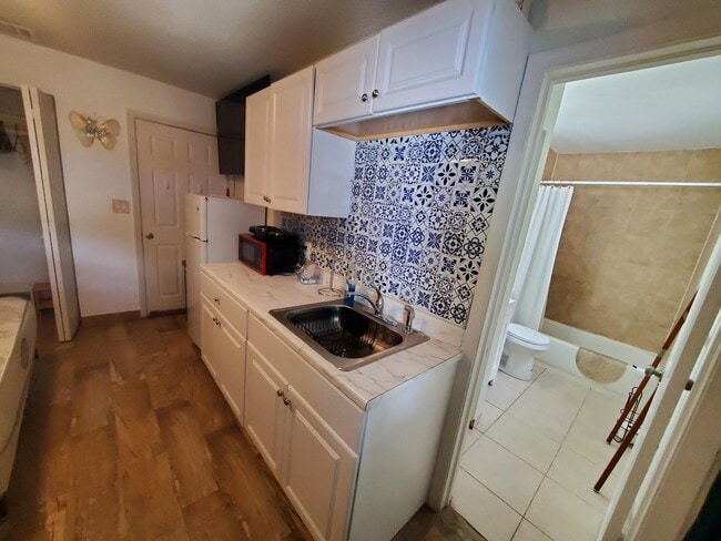 Building Photo - 7171 SW 14th St