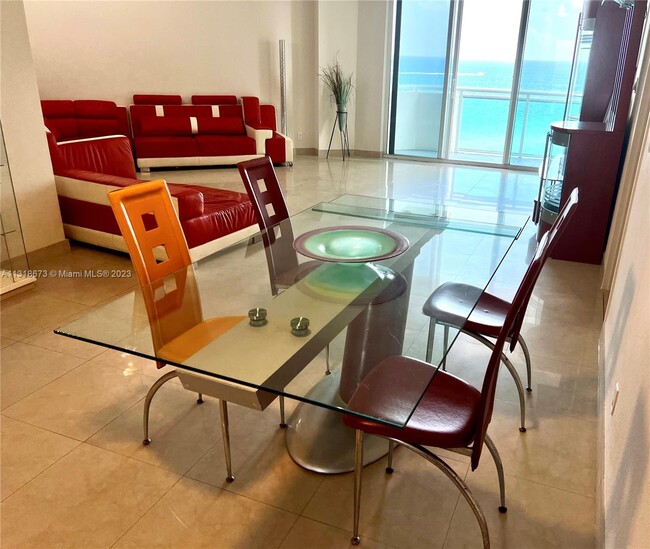 Foto del edificio - 3001 S Ocean Dr