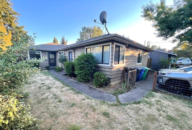 Foto del edificio - 2036 SE Spokane St