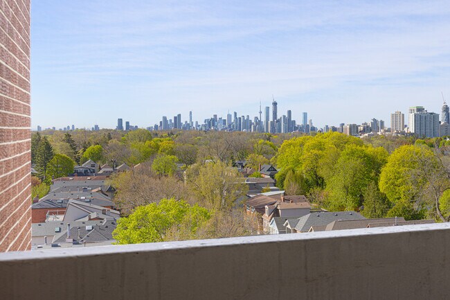 Photo du bâtiment - 435 Eglinton Ave E