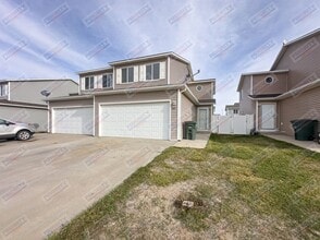 Building Photo - 3601 Miranda Ave