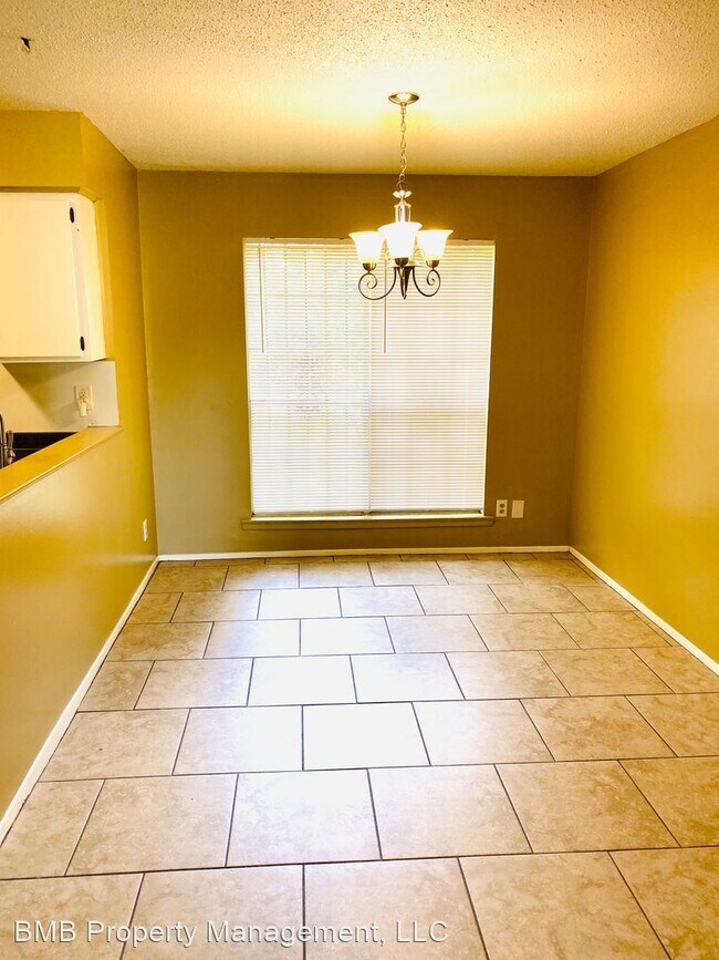 Building Photo - 3 br, 2 bath House - 127 Briarbrook Drive