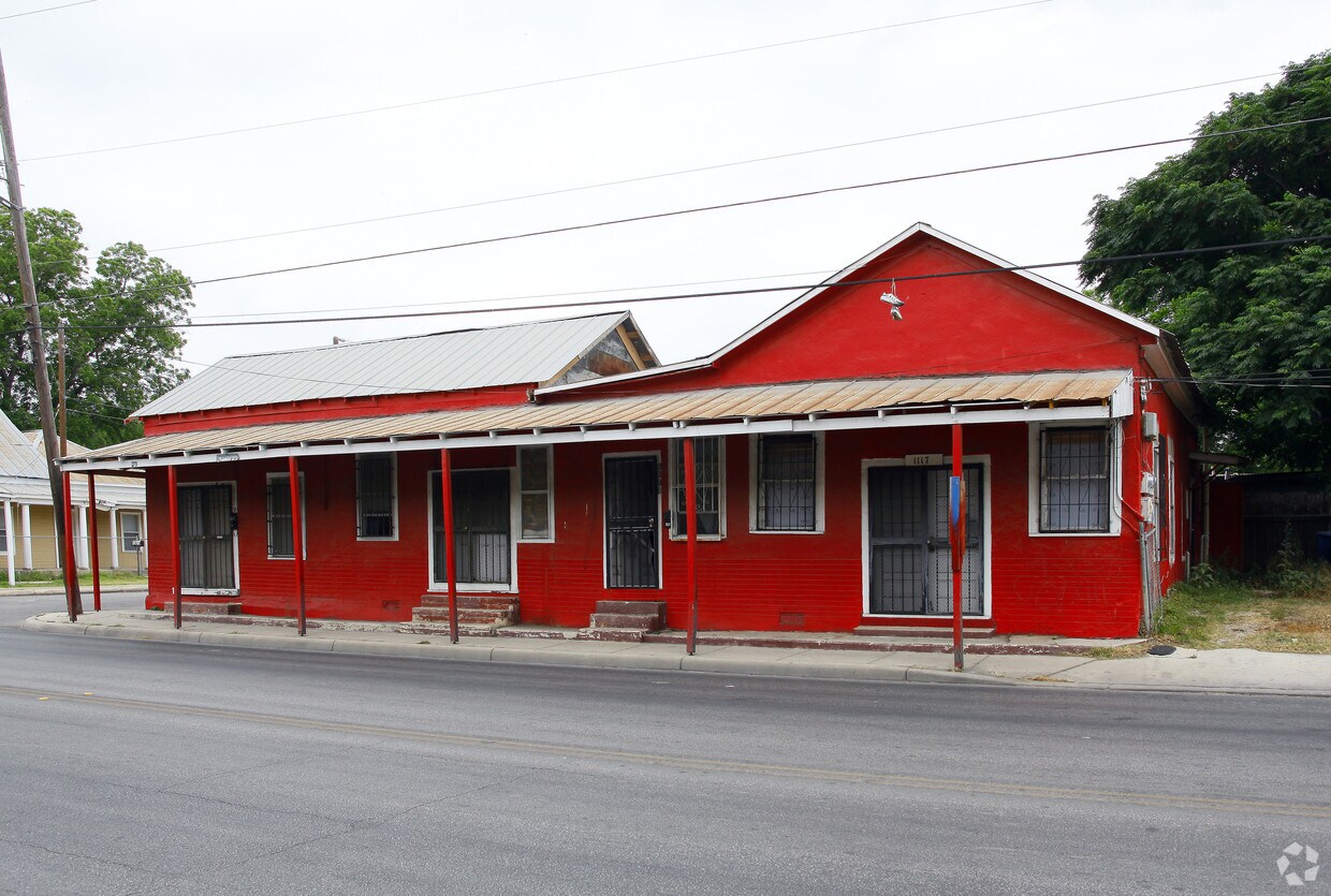 Primary Photo - 1115-1119 Guadalupe St