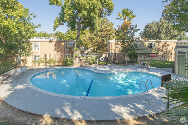 Pool Area - La Loma Terrace