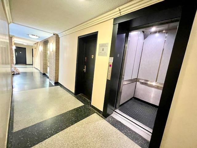 Foto del edificio - 211-02-211-73 73rd Ave