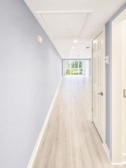 Foto del edificio - 3300 N Palm Aire Dr