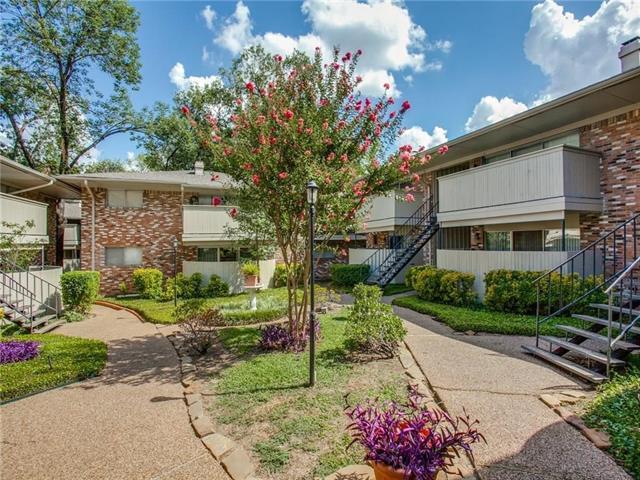 Foto del edificio - 7832 Royal Ln