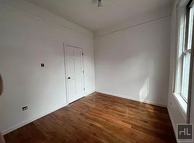 Building Photo - 21 STREET