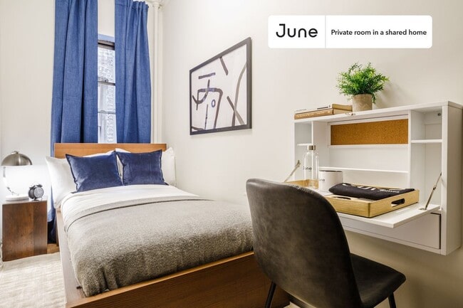 Building Photo - Room in Shared 3 bed/1 bath home in Hell's Kitchen