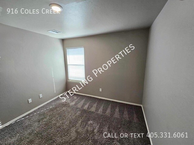 Building Photo - 916 Coles Creek