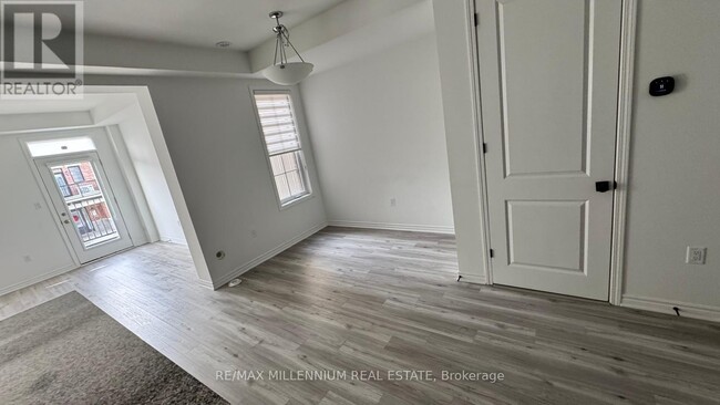 Building Photo - 5 Melmar St
