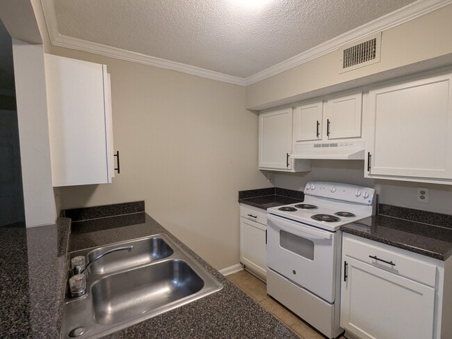Foto del edificio - 8538 Pineverde Ln