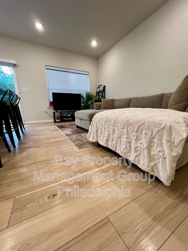 Foto del edificio - 246 Honey Ln