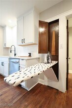 Building Photo - 5702 Herman Ave