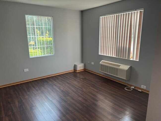 Living Room - 1401 McClure Rd