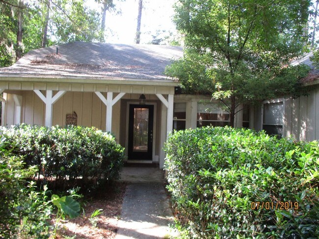 Foto del edificio - 3/2 in Haile Plantation  PENDING LEASE