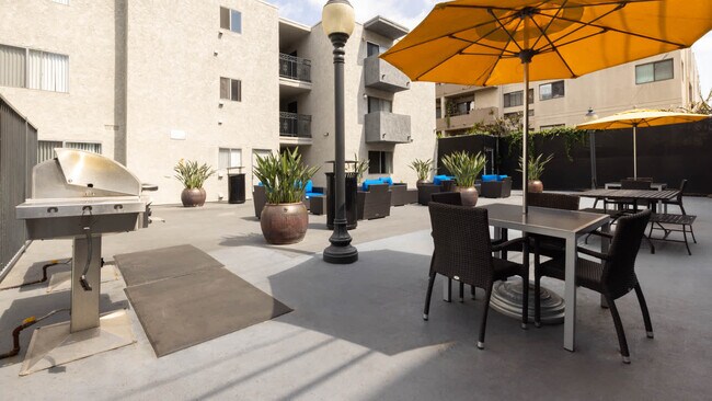 Área de parrilla - Virgil Square