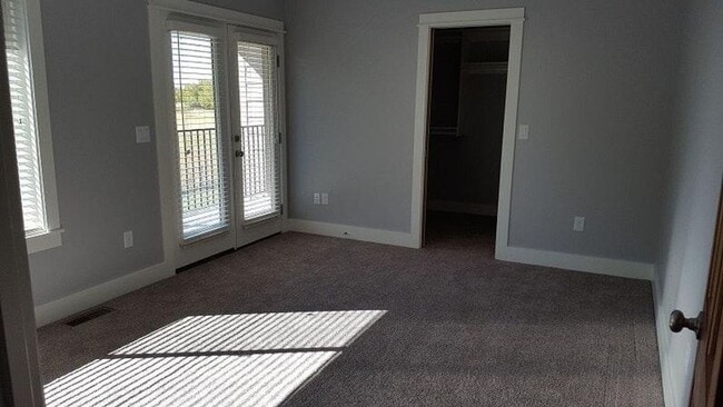 Building Photo - 2928 Warbler Way