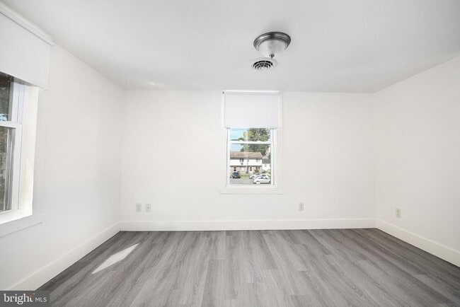 Building Photo - 133 Alice Ann St