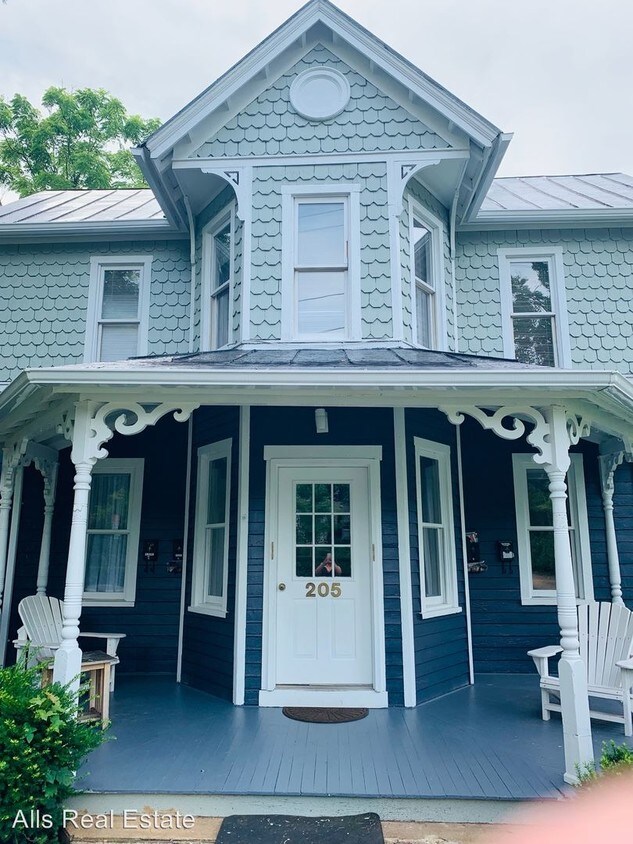 Primary Photo - 205 Culpeper St
