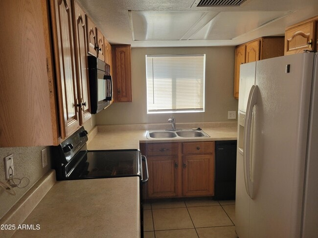 Foto del edificio - 527 N 4th St
