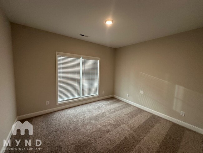 Foto del edificio - 149 Rose Vly Dr