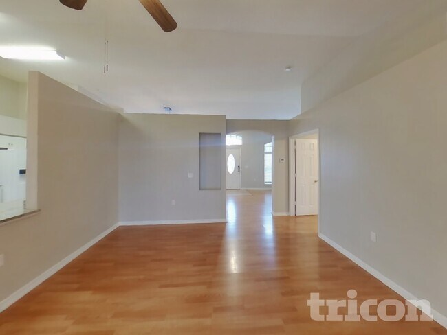 Building Photo - 29728 Morwen Pl