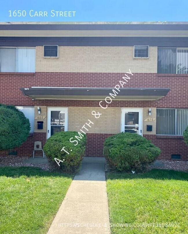 Building Photo - Spacious 2-Story Townhome in Lakewood