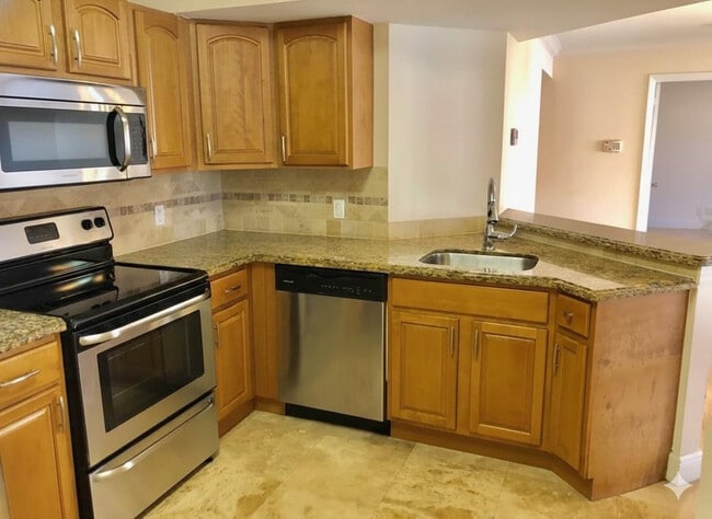 Foto del edificio - 8721 Wiles Rd