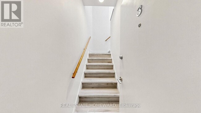 Building Photo - 124 Kendal Ave