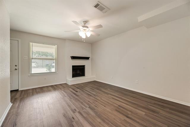 Foto del edificio - 105 Wildwood Ct