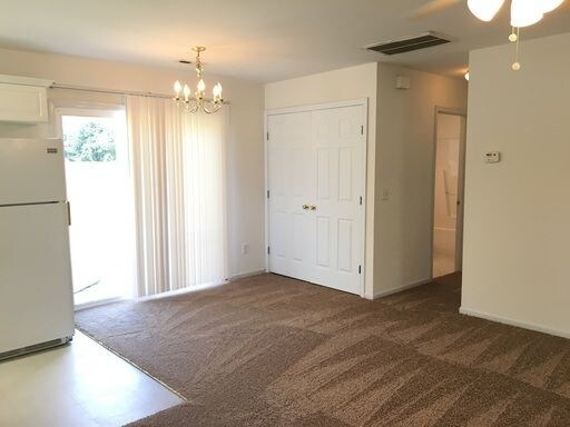 Building Photo - AZALEA TRACE
